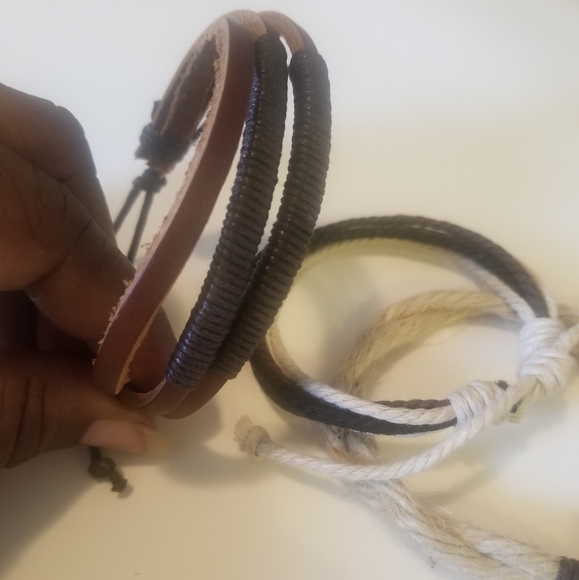 Bracelets - Picture 2 of 6